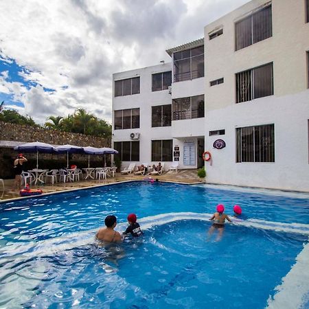 Blue Star Hotel Melgar Kültér fotó