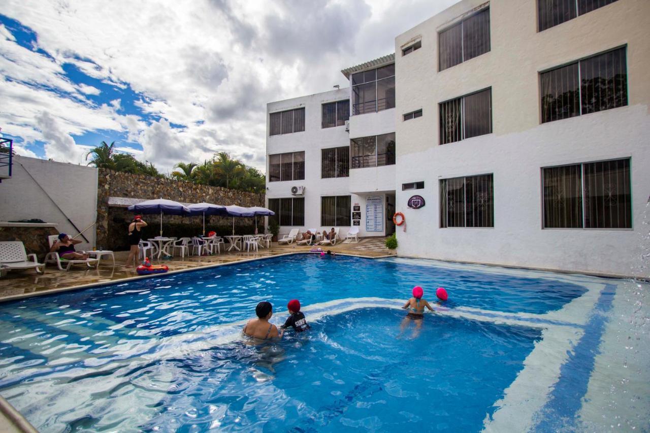 Blue Star Hotel Melgar Kültér fotó